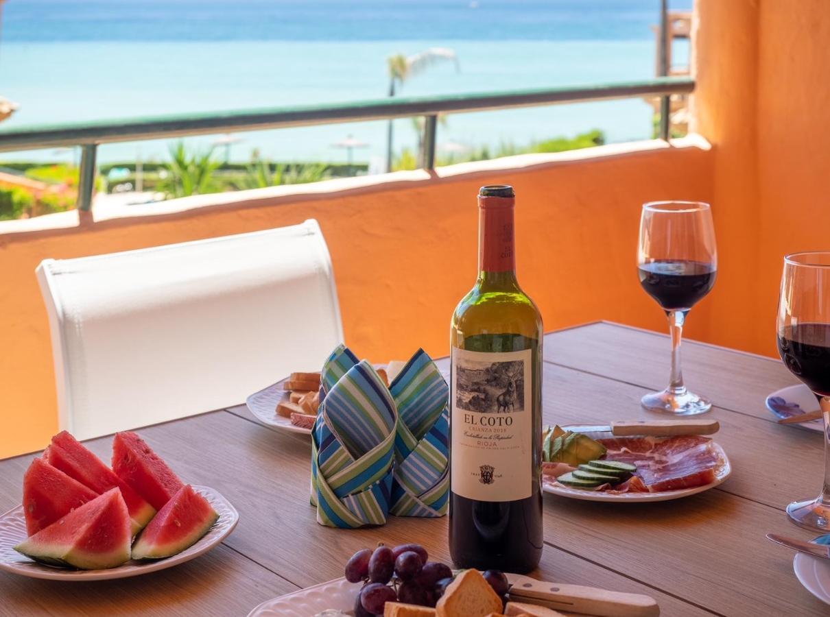 Fantastic Beachfront Apartment Estepona Exterior photo